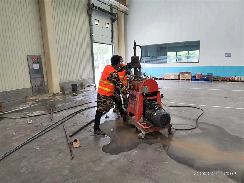 江口厂房地面下沉塌陷注浆加固施工